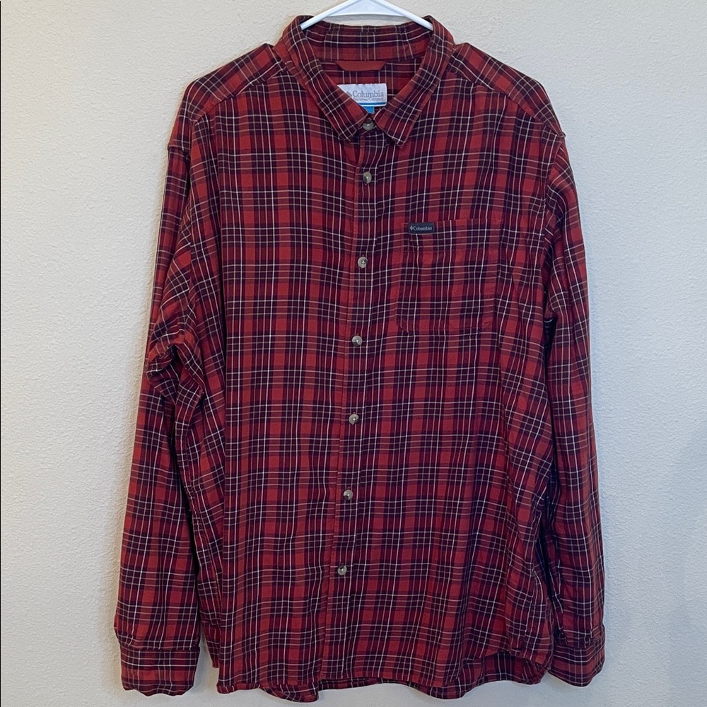 Columbia Collared Button Down Shirt Size XL
